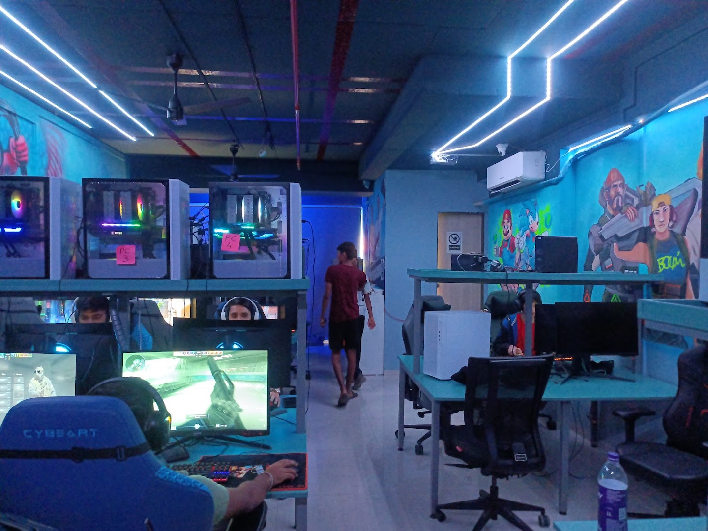 The TGT gaming floor in Wakad, Pune